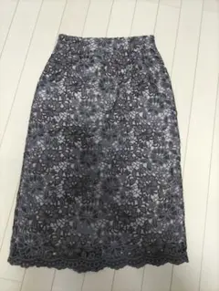 プロポーショングレー 花柄レース タイトスカート