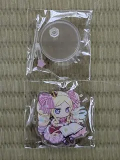 リゼロ　ベアトリス　アクリルキーホルダー