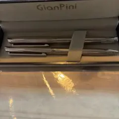GianPini　万年筆ゴールド　ボールペンセット　未使用品のサムネイル