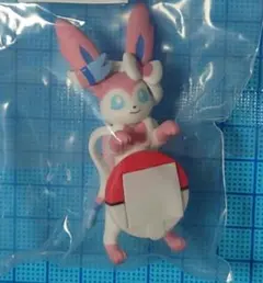 ポケモン　一番くじ　F賞　ニンフィア