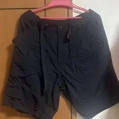 UNIQLO ブラックショートパンツ 84-92cm