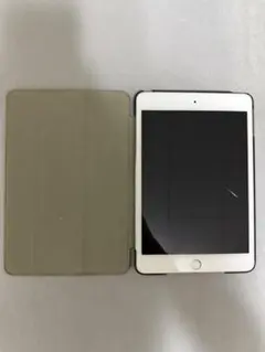 iPad mini4 32GB Wi-Fiモデル silver