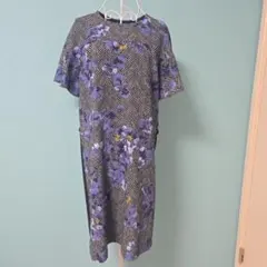 ☆花柄プリント ☆半袖ひざ丈ワンピース☆のサムネイル