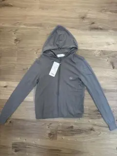 FRED PERRY グレー レディースフルジップ パーカー 薄手　Lサイズのサムネイル
