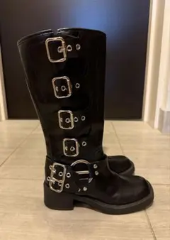 miumiu風　ブーツ　韓国　ロングブーツ　バックルディテール　レザーブーツ