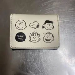 ピーナッツキャラクター 三つ折り財布　スヌーピー