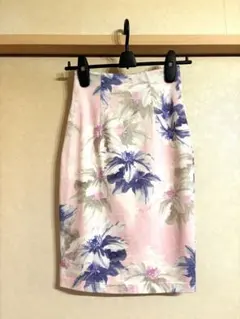 SNIDEL スナイデル 花柄スカート タイトスカート ペンシルスカートのサムネイル