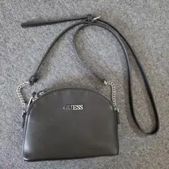 GUESS ショルダーバッグ ブラックのサムネイル