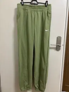 Nike グリーン スウェットパンツ