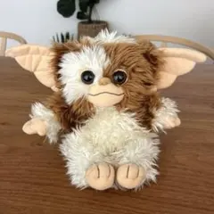 ハンドメイド 海外作家 ポーランド エルフ耳の手のひらサイズ人形