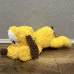 ディズニー　プルート　赤いほっぺ　寝そべり　メガジャンボぬいぐるみ