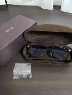 TOMFORD サングラス TF5466 ブラック ゴールド※レンズ若干ベージュ
