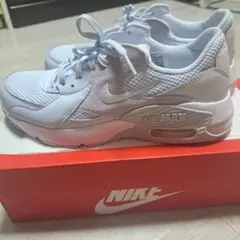 NIKE AIR MAX EXCEE　ナイキエアマックスエクシー