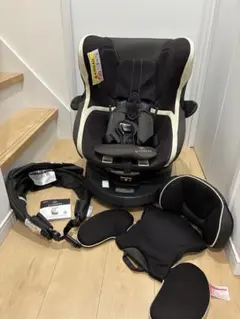 エールベベ　クルット 3i グランス