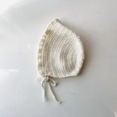 ハンドメイド　ベビーボンネット　0〜6ヶ月　コットン　綿　白　写真撮影