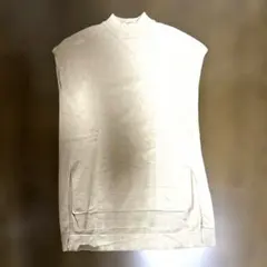 ベージュ ノースリーブ ハイネックニットのサムネイル
