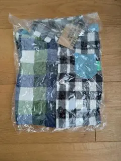 新品　未使用　チェック柄の長袖シャツ（未使用）
