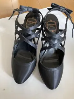 ストロベリーフィールズ　パンプス