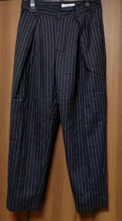 GREEN LABEL RELAXING ダークグレーストライプパンツ 表記36