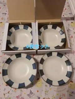 食器セット 4枚入り(青白のストライプ柄)