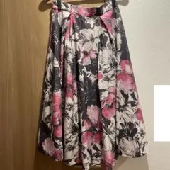 花柄フレアスカート