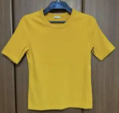 GU 半袖Tシャツ　カットソー　マスタード　M
