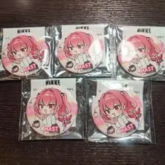勝利の女神:NIKKE メガニケストア限定 SUMMER缶バッジ - メルカリ