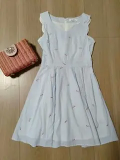 dazzlin　ダズリン　水色　花柄　刺繍チューリップ　ワンピース