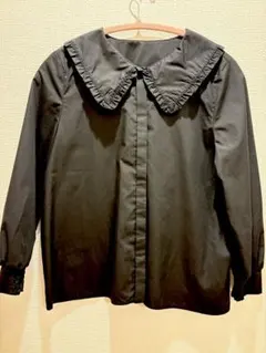 NATURAL BEAUTY BASIC ブラックフリルシャツ