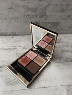 スック　シグニチャーカラーアイズ116 紅鏡　アイシャドウパレット