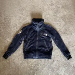 Item thumbnail for item 5ad91ea6-f3a9-43bc-90ee-8b21e76f0748