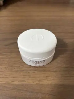 Dior スノー エッセンス オブ ライト クリーム