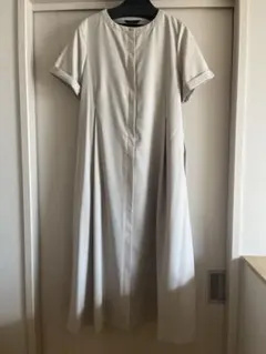 ハーフジップ 半袖ロングワンピース アイボリー 元鈴木さん 汗染み防止