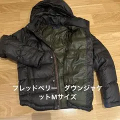 フレッドペリー　ダウンジャケット　フード着脱可能　Mサイズのサムネイル