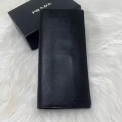 プラダ　PRADA　レザー　ロゴ　　長財布　ブラックのサムネイル