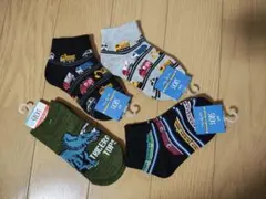 新品未使用★子供用靴下 15〜19cm 4足セット★10-1