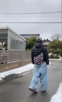 Item thumbnail for item e96ff9e8-7d53-4c1d-95f9-b0453e729059