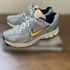 Nike ボメロ5 VOMERO5(箱無し)
