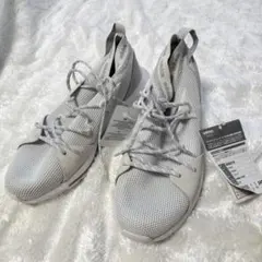 adidas正規店購入新品未使用 グレー スニーカー超軽量メッシュ24.5cm