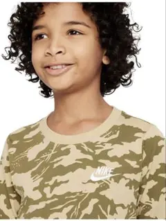 NIKE 長袖Tシャツ 12歳〜13歳用　迷彩 ロゴ