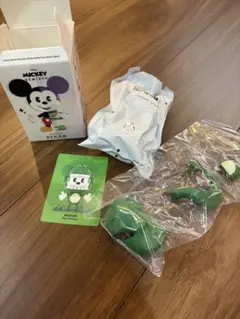 ポップマート　ミッキー　ピクサー　　トイストーリー　エイリアン　ディズニー