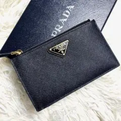 【未使用】プラダ フラグメントケース サフィアーノ 三角ロゴ IC近年モデル