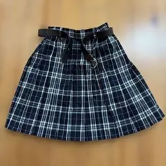 ブラックとホワイトのチェック柄スカート　150cm 未使用品