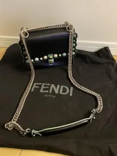 8/15期間セール 最終FENDI キャナイスモール　チェーンショルダーバックのサムネイル