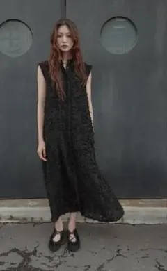 ZARAフリンジ付きボリュームミディ丈ワンピース