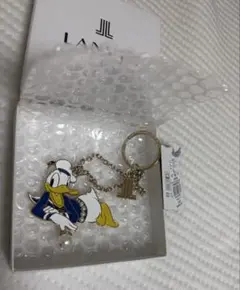 タグ付き　新品未使用　ランバンオンブルー ドナルドダック　チャーム