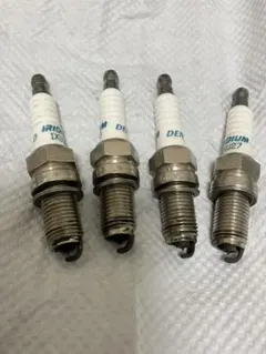【DENSO イリジウムプラグ IXU27 4本セット】予防交換 中古品のサムネイル