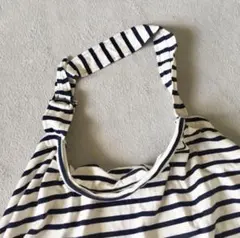 美品　授乳ケープ　エプロン型　ボーダーネイビー　ポーチ付き