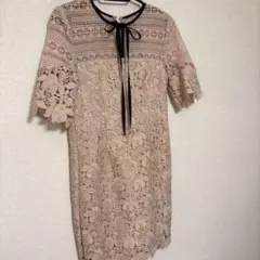 最終:Lily Brown／総レース半袖ワンピ,ピンクベージュひざ丈リボン付,S