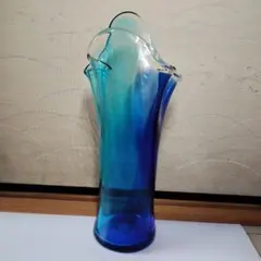 Hand Made Czech Republic ガラス花瓶 ブルー Hand Made Czech Republic ガラス花瓶 ブルー - メルカリ